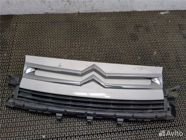 Решетка радиатора Citroen Berlingo, 2010