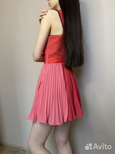 Новое Платье Three Floor размер XXs