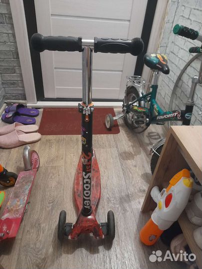 Самокат детский трехколесный