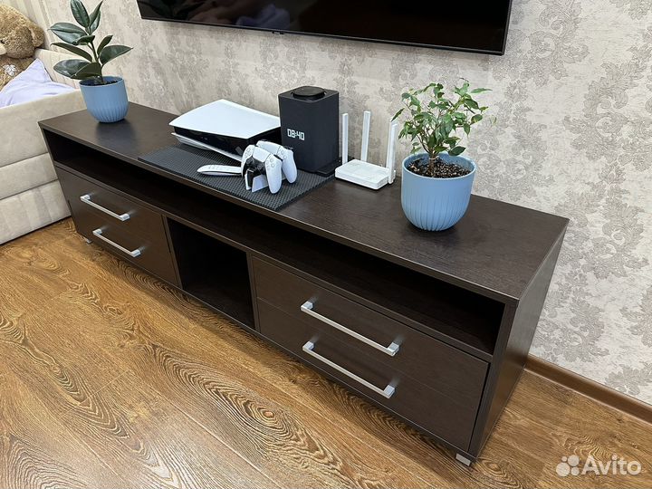 Тумба под телевизор