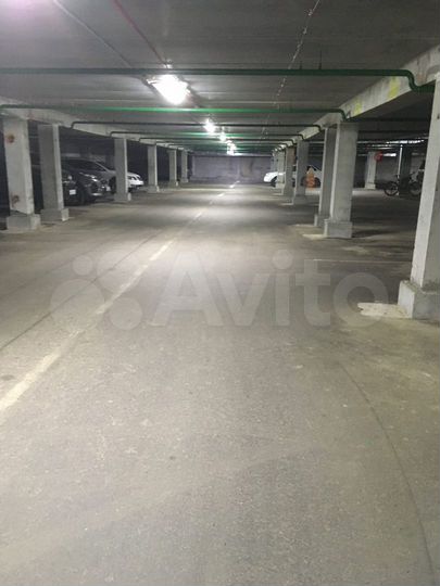 Машиноместо, 15 м²