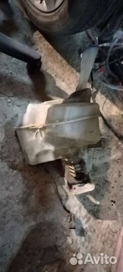 Бачок омывателя на hyundai solaris под ремонт