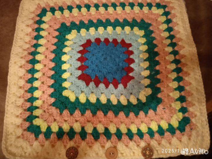 Декоративные вязаные наволочки