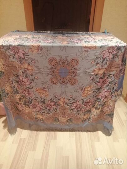 Павлопосадский шелковый платок