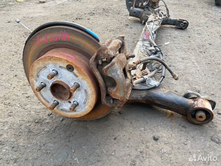 Задняя балка задняя Toyota Sienta