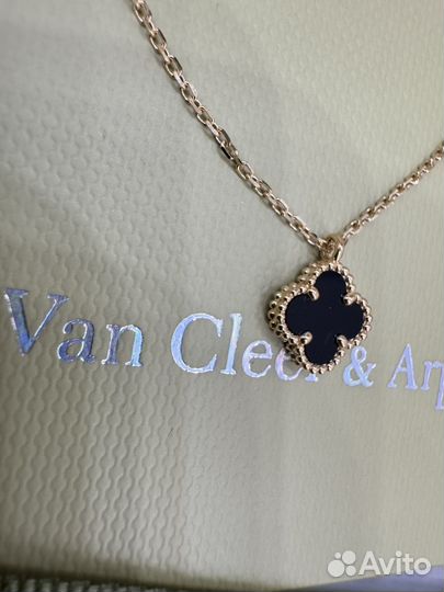 Van cleef колье золотое с ониксом