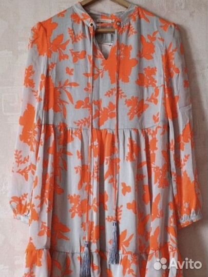 Платье бренда Buter