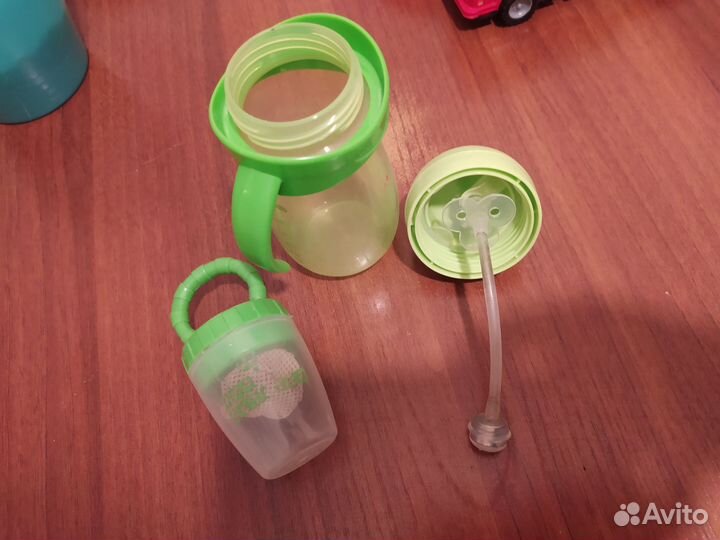 Бутылочка с трубочкой и ниблер