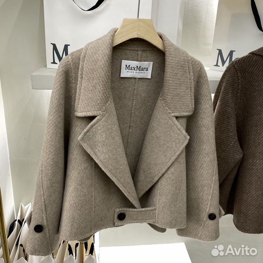 Пальто женское Max Mara укороченное