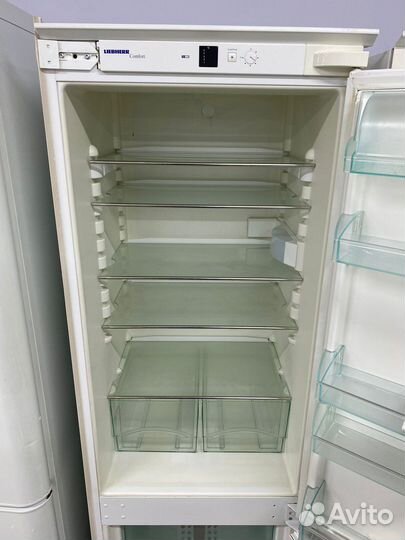 Встраиваемый холодильник 