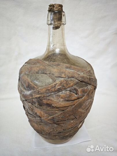 Бутыль в плетёнке, стекло. Российская империя