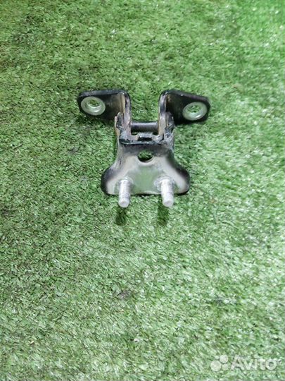 Петля двери задняя правая Mitsubishi Asx