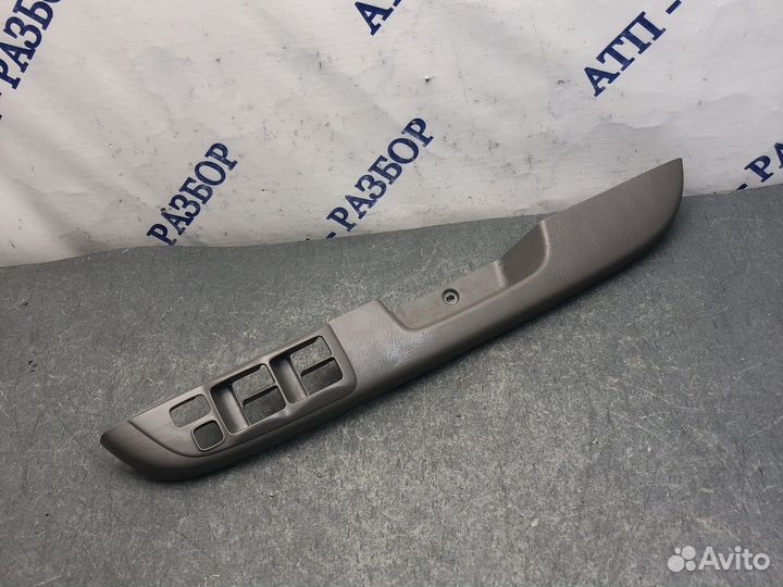 Пер прав вставка обшивки Cube