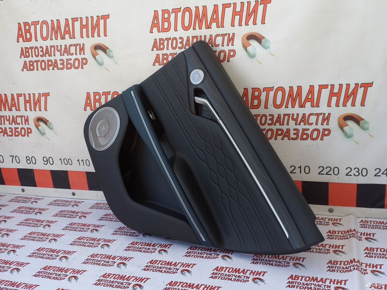 Обшивка двери задней правой Voyah Free