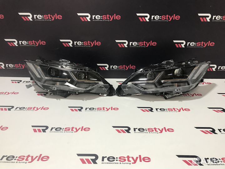 Фары Toyota Camry 55 11-17г Lambo Style