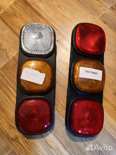 700/50068 фонарь задний JCB