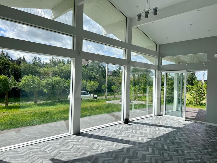 Дом 225 м² на участке 9 сот.