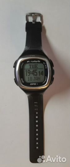 Спортивные часы с GPS Runtastic rungps1