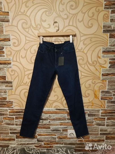 Джинсы новые