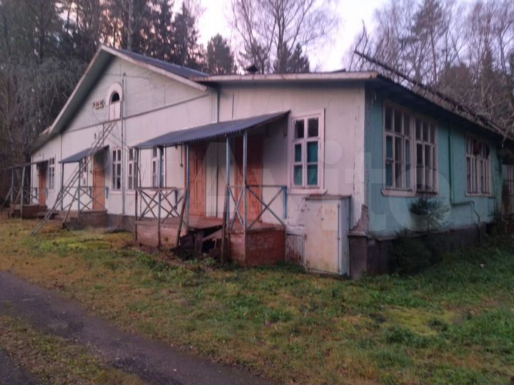 Продается здание 5842.6 м2