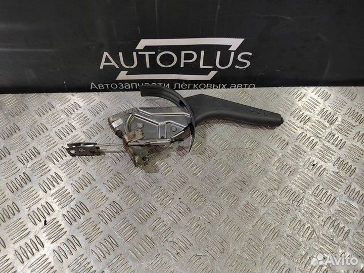 Ручник Nissan Note 1.6 2005-2013