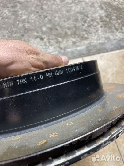 Диск тормозной задний DF4965S TRW, land cruser 200