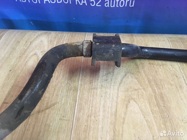 Стабилизатор передний Toyota Yaris