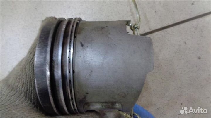 Поршень Mitsubishi Pajero, Montero 2 1991-2004