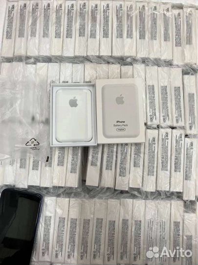 iPhone MagSafe Battery Pack