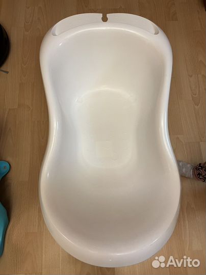 Ванночка для купания с горкой + круг на шею новый