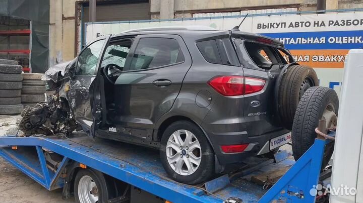 Рамка магнитолы Ford EcoSport 1828044