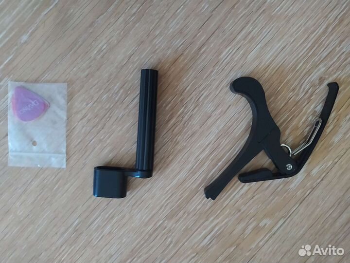 Акустическая гитара Davinci