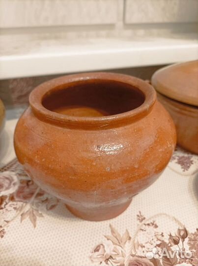 Глиняные горшки, плошка, миски