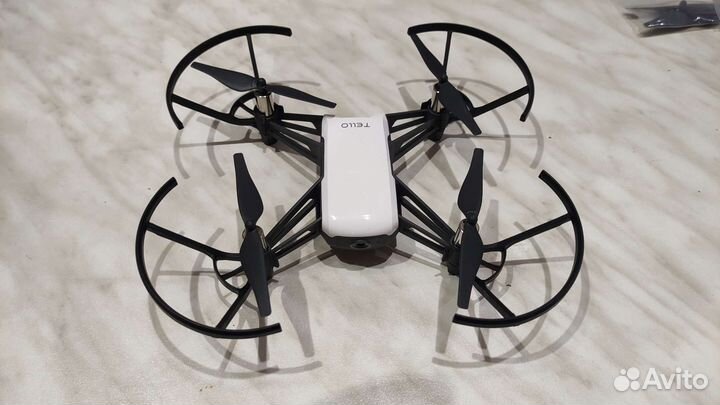 Квадрокоптер dji tello