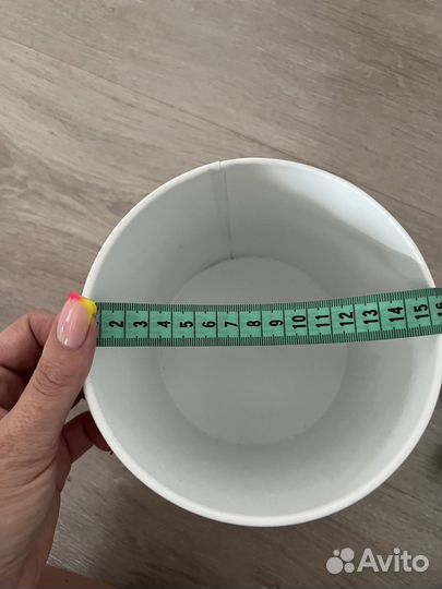 Подставка под цветы металлическая