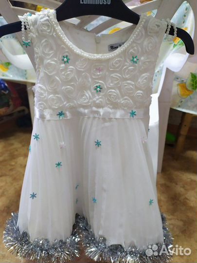 Платье новогоднее,снежинка либо снежная королева