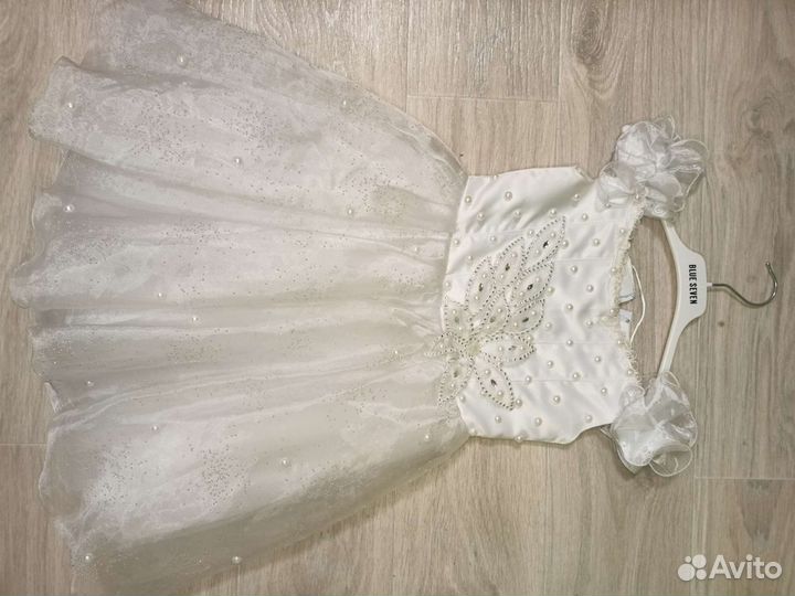 Платье - снежинка для девочки 104