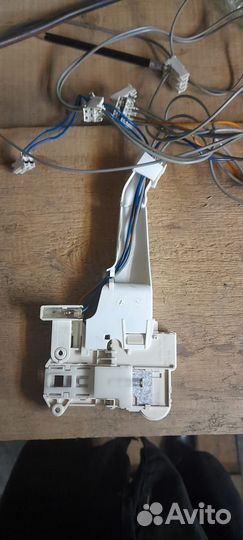 Замок люка (убл) для стиральной машины