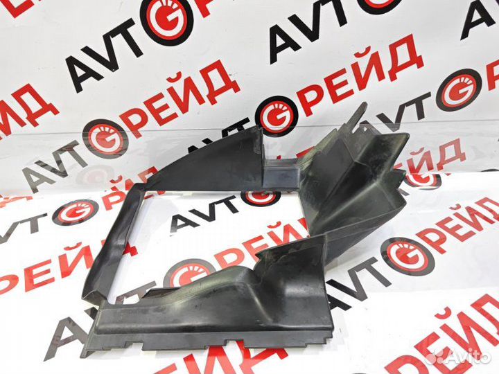 Воздуховод левый Audi Q7 4L cjtc 02.05.2012