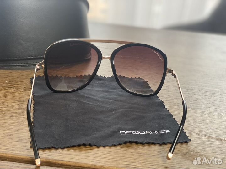 Солнцезащитные очки Dsquared