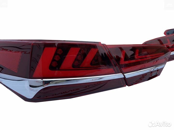 Фонари задние стопы Toyota Camry 70 V5554