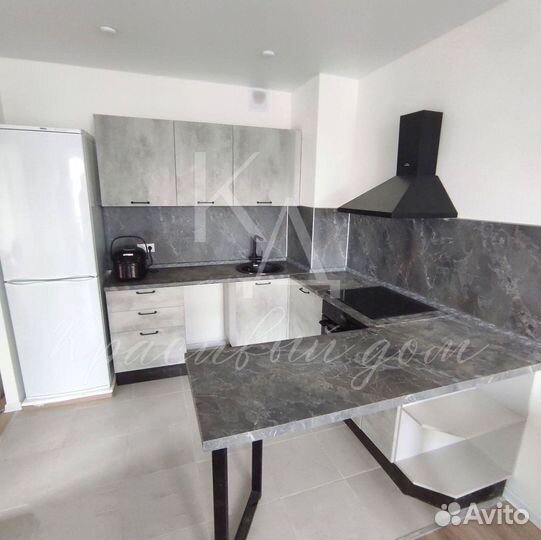 Кухонный гарнитур в наличии