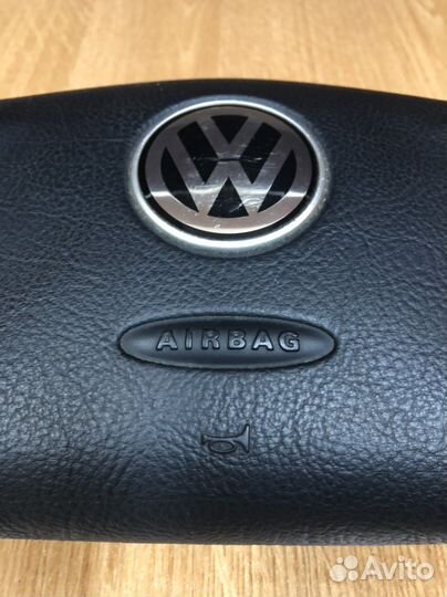 Air bag водителя Volkswagen 3B0880201AS