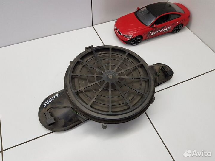 Сабвуфер (Mercedes-Benz S-class)