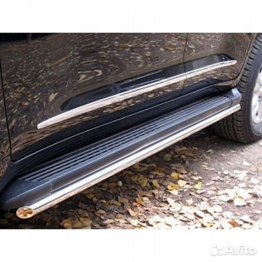 Защита штатных порогов на Land Cruiser 200