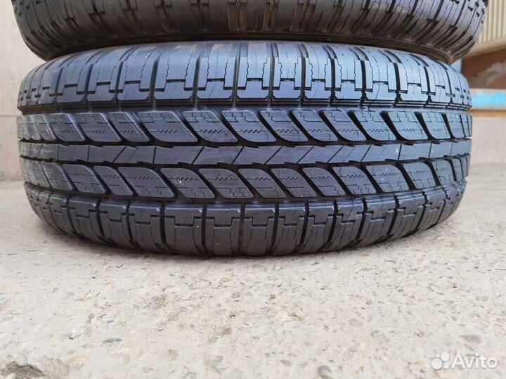 Michelin 4x4 Synchrone 215/65 R16 102H