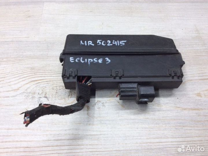 Блок предохранителей Mitsubishi Eclipse Iii