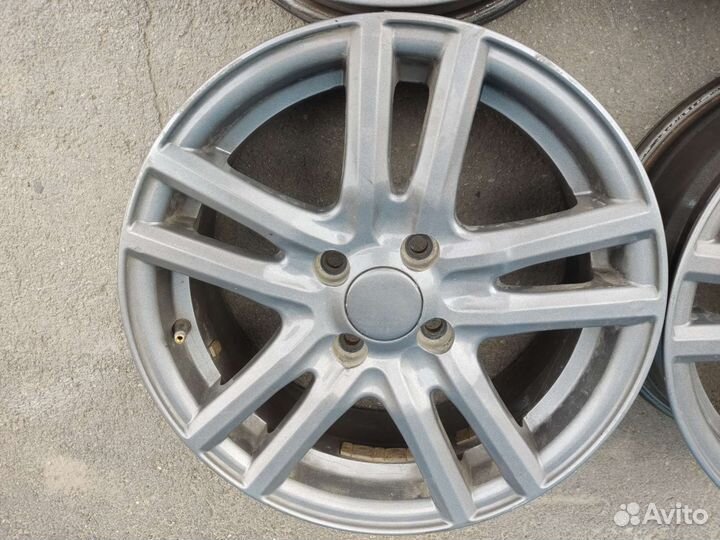 Tech Line 529 6xR15 4x100 ET40 DIA60.1