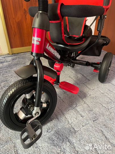 Детский трехколесный велосипед