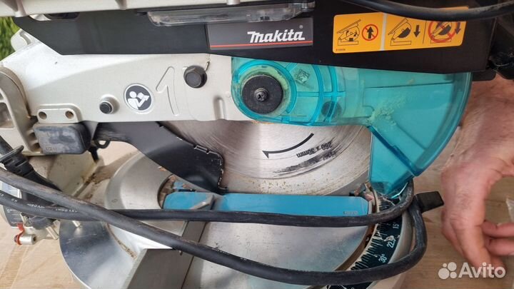 Торцовочная пила makita lh1040